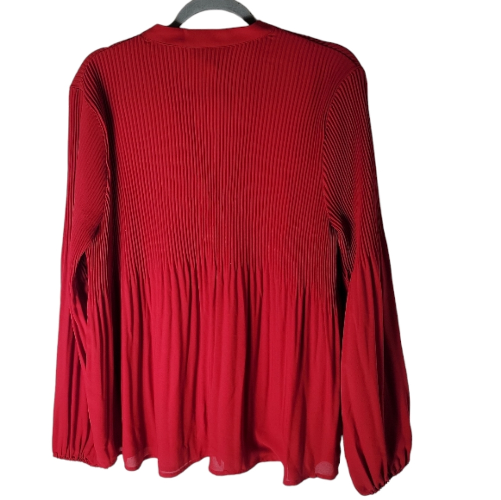 Alfani red pleated button front blouse v neck long sleeve women's plus size 16 - Picture 2 of 7